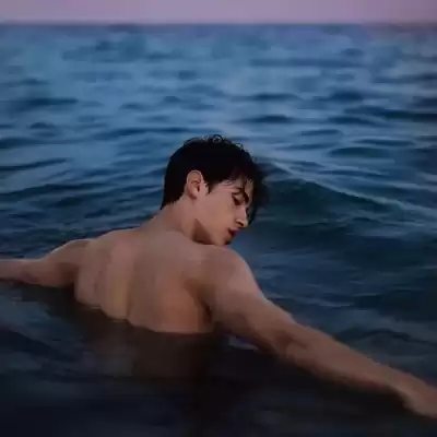 隗逸馨